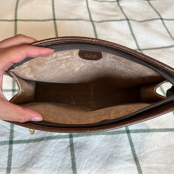 Gucci Vintage Coated Canvas Clutch - Picture 6 of 17